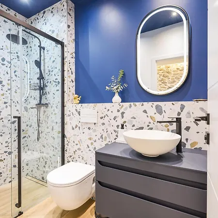 Monsignore アパート ザダル